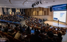 AI �ô� Ŀ�´�Ƽ ���۷����� ���� �Ǳ��� ķ�۽�