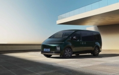 �����ڵ��� ���� �� ��Ÿ���� �Ϸ�Ʈ������ �� ��Ÿ���� �������� ���