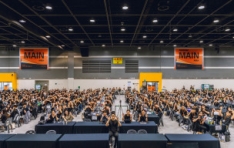 �����̻���ó�� ���ǰ����� ���� ���ߡ� ��Ŀ�� ���ᡦ �������� 1500�� �л� ����